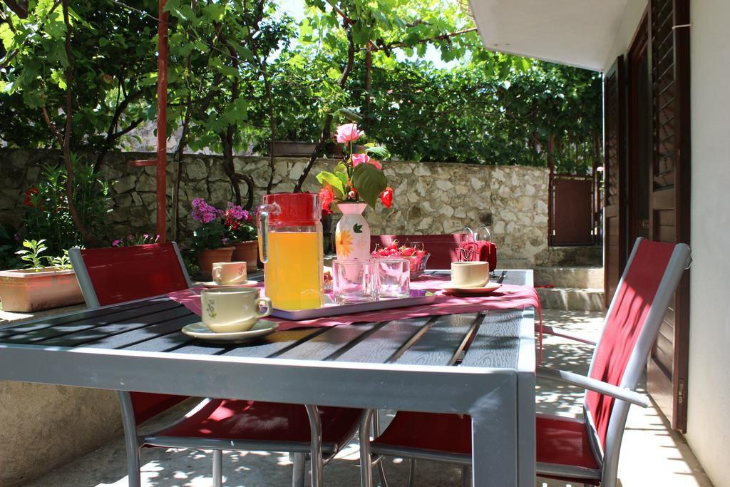 Apartment Ema Trogir Bilik gambar